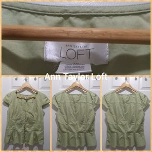⭐Ann Taylor Loft GUC button front top size 10.